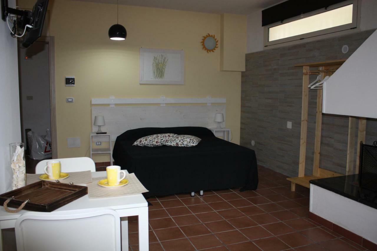 メレンドゥーニョ La Macchia Bed & Breakfast エクステリア 写真