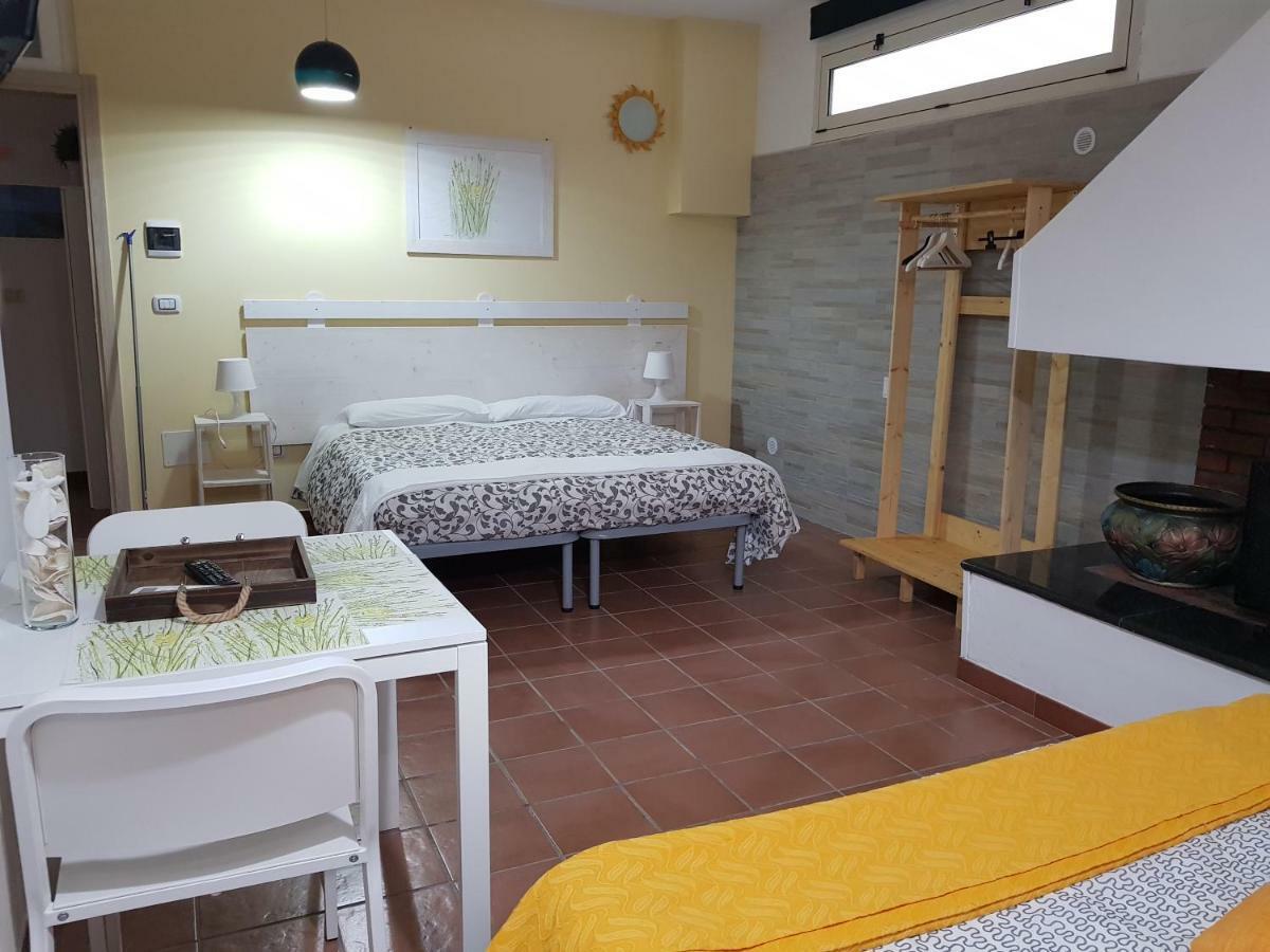 メレンドゥーニョ La Macchia Bed & Breakfast エクステリア 写真